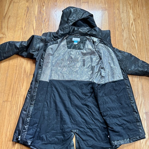 Columbia Women's Down Watch Black Jacket - Picture 7 of 10